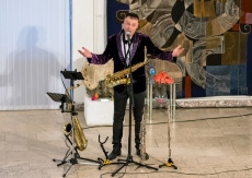 Саксофонистът Майк Сакс с концерт в читалище „Искра“ във Велико Търново