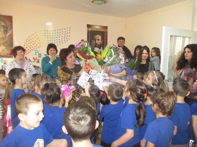 Заради Софка Стефанова пораснали деца се връщат в детската градина