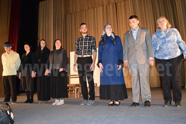 „Театър 220” с награди от театрални фестивали в Бургас и Велико Търново