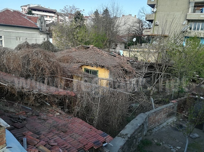 Квартал в центъра на Горна Оряховица замира и се превръща в гето