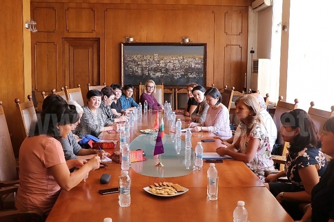 Социалните услуги във Велико Търново впечатлиха делегация от Киргизстан