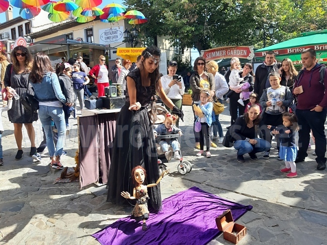 Невиждани в Търново атракции предлага вторият ден от Нощта на Самоводската чаршия (СНИМКИ)