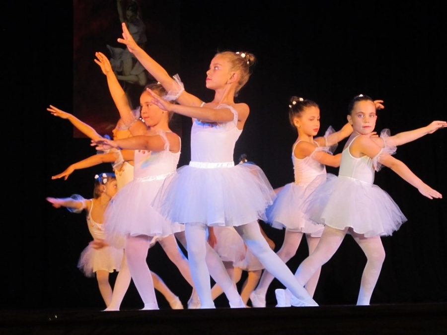 В Лясковец отново си дадоха среща деца от различни балетни и танцови школи
