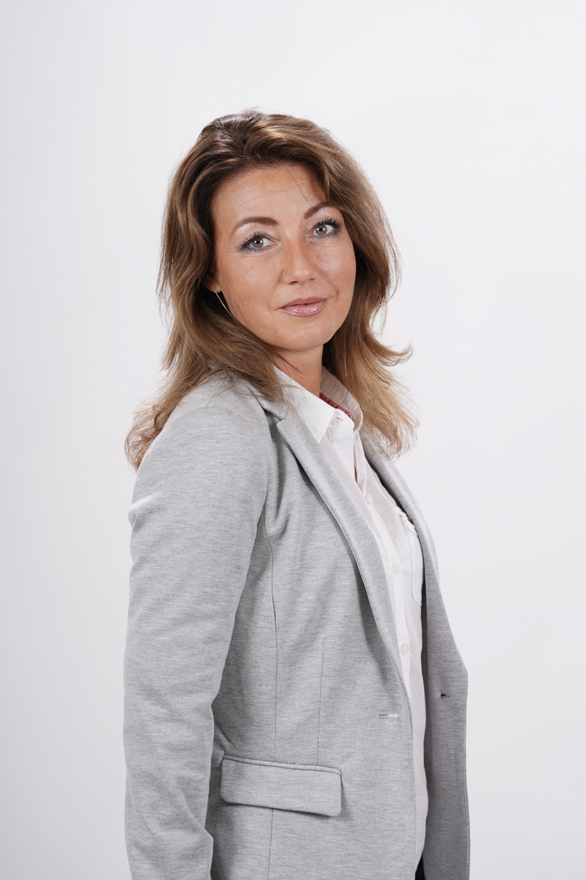 Психологът Нели Трънкова, кандидат за общински съветник от „Демократична България”: Едно зряло общество се грижи за всички, особено за незащитените си членове