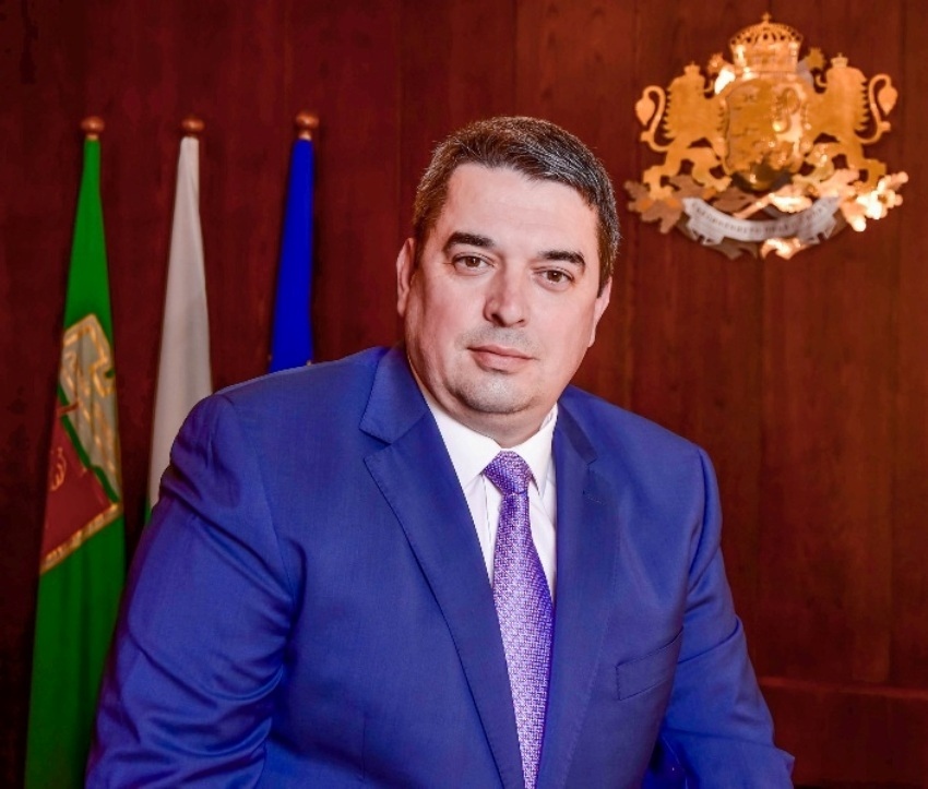 Добрев печели Горна Оряховица с 52% на 47% при 90% обработени секции