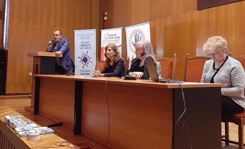 Близо 70 медицински специалисти от община Велико Търново се запознават с новостите при детския диабет 