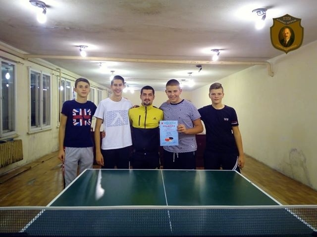 ПГЛПИ „Атанас Буров” спечели общинското първенство по тенис на маса