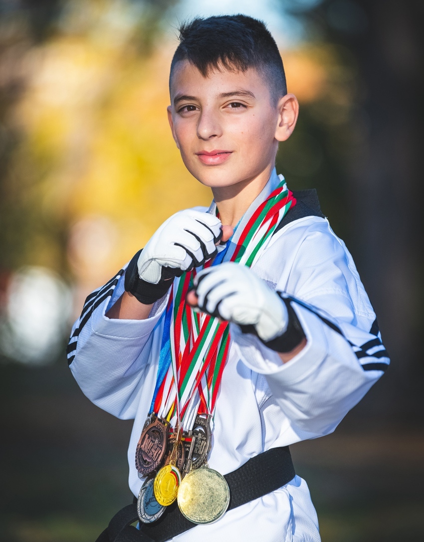 Два златни медала в рамките на две седмици спечели Радослав Шабанаков от турнири в Скопие и София