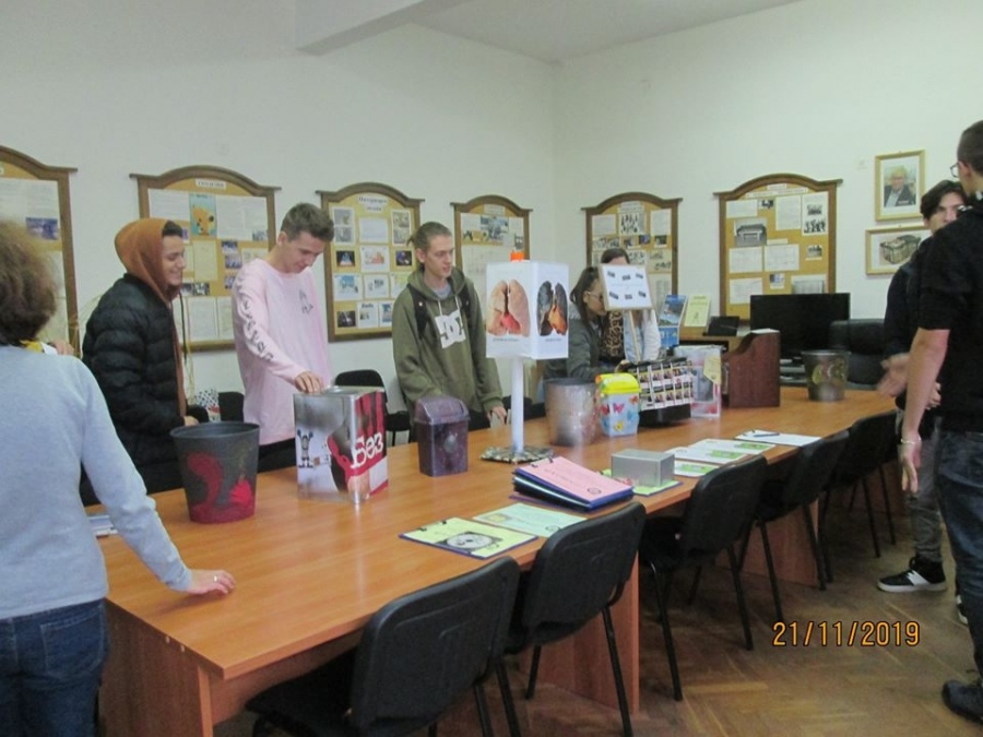 В ПГАСГ „Ангел Попов“ наредиха изложба на кошчета 