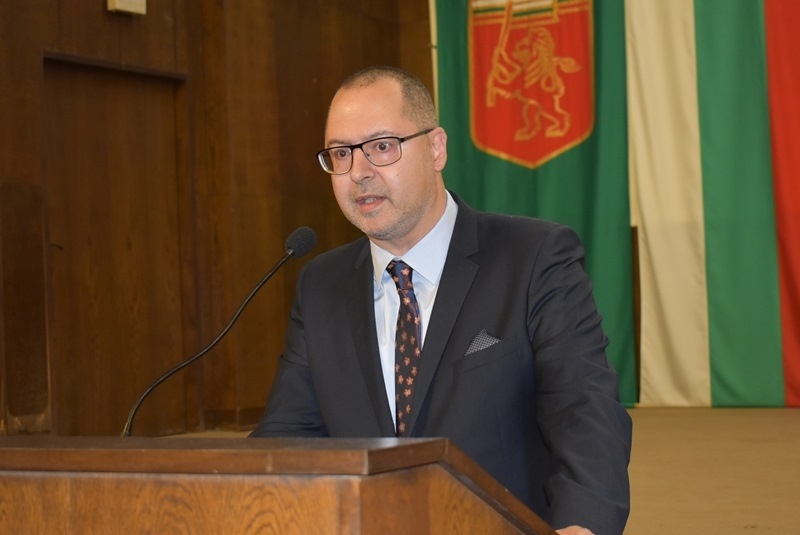 Димитър Николов, председател на ОбС в Горна Оряховица: Искам да възстановим доверието към Общинския съвет