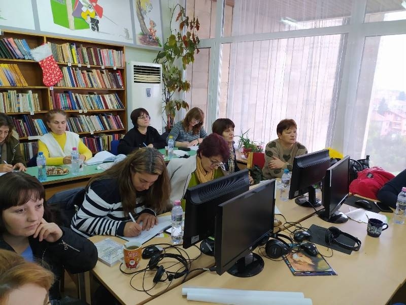 В Свищов бе проведено обучение на библиотечните специалисти от общината