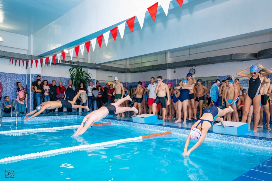 Над 100 плувци участваха в Третия коледен турнир на ПК „Локомотив”