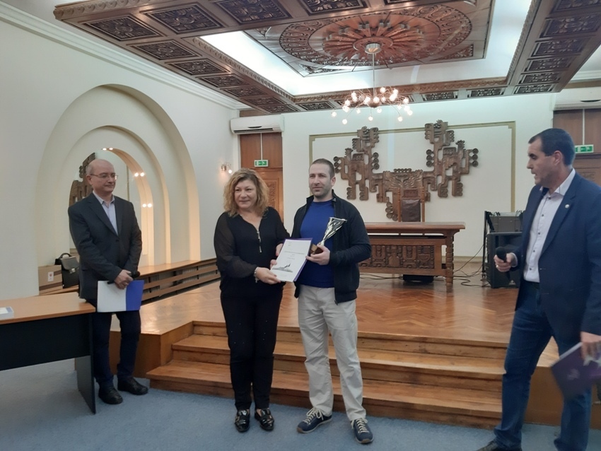 Европейският шампион по спортна стрелба Самуил Донков е Спортист на годината 2019 за Велико Търново
