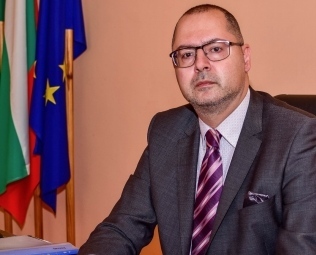 Председателят на ОбС Димитър Николов отлага изнесената си приемна в Долна Оряховица