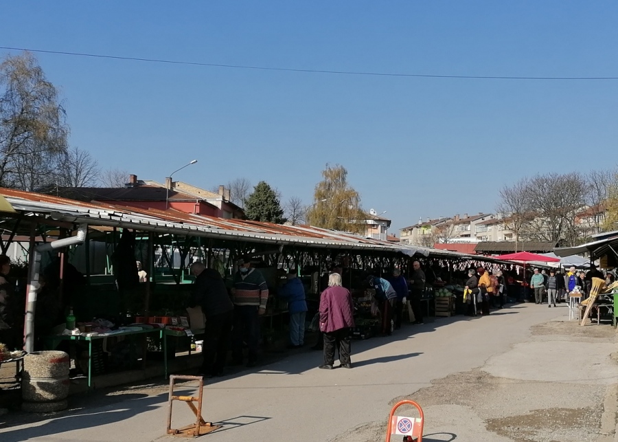Създава се организация за еднопосочно движение на пазара в Горна Оряховица