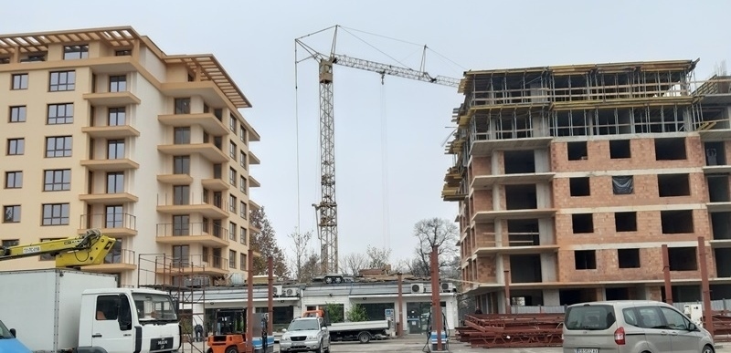 Строежът на жилищни сгради в област Велико Търново намалява 