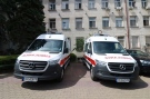 Делян Пеевски дари линейки на болница „Света Екатерина“
