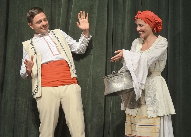 Героите на Елин Пелин от „Гераците” оживяват на сцената на великотърновския театър 