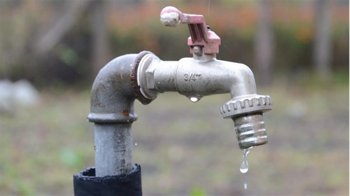 Авария по проблемен водопровод остави без вода хиляди в Свищовско