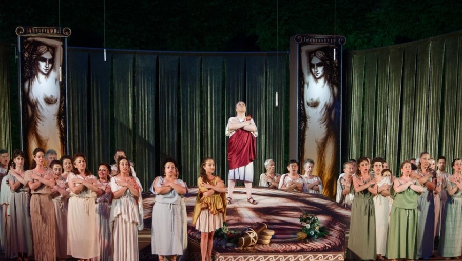 С оперетата „Хубавата Елена“ на 26 август закриват „Сцена на вековете“ на Царевец