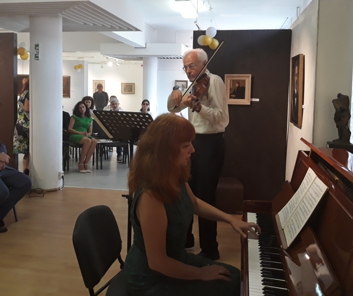 С концерт на Йосиф и Зорница Радионови бе отбелязан 75-годишният юбилей на Градска библиотека – Свищов