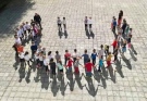 Първокласници озариха с огромна усмивка двора на ОУ „П. Р. Славейков“ във Велико Търново
