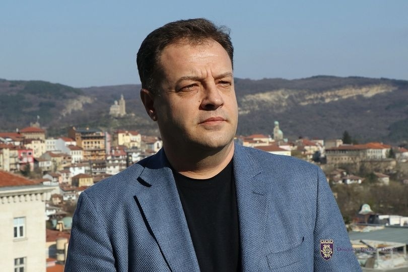 Общината във Велико Търново освобождава от наеми фирмите, затворени заради мерките срещу вируса