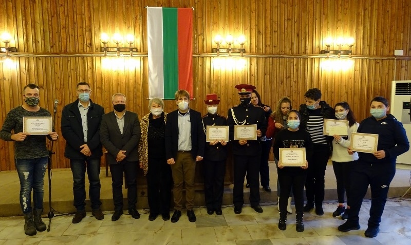 Връчиха наградите от първия Конкурс за поезия и проза „Яна Язова - Христо Смирненски“ в Сухиндол
