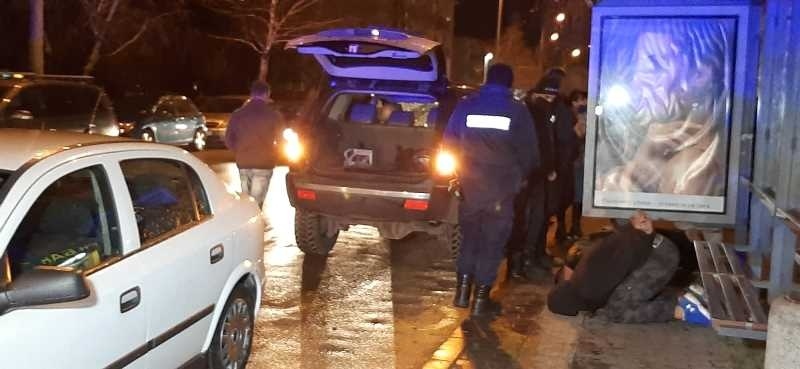 След изстрели в кв. „Бузлуджа“ във Велико Търново: Задържаха мъже за незаконно притежание на оръжие