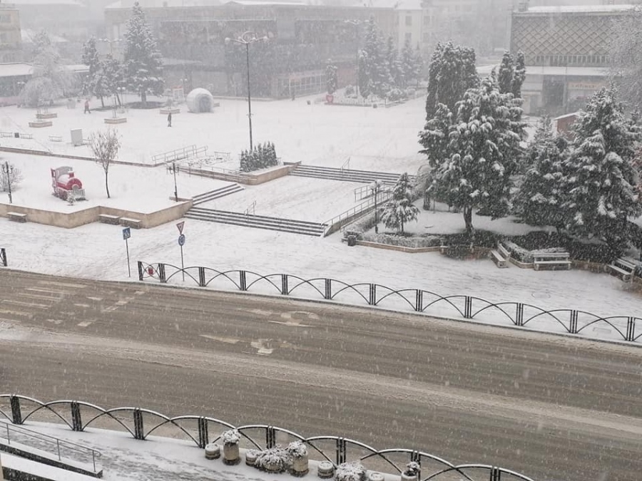 Пуснаха още техника за снегопочистване на улиците в Горна Оряховица