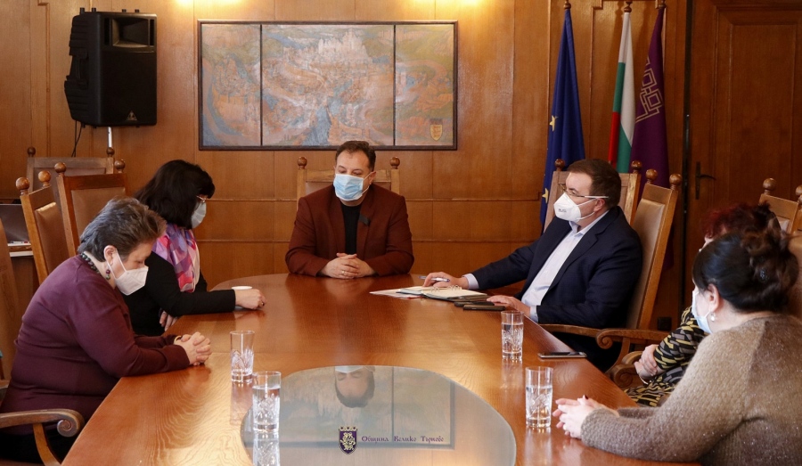 Здравният министър и кметът на Велико Търново обсъдиха проблемите пред общинското здравеопазване