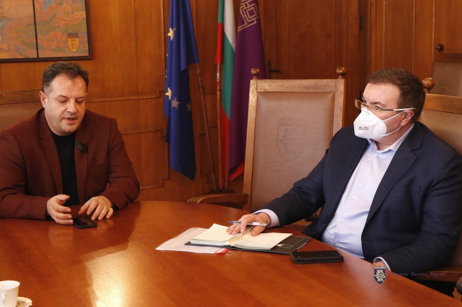Здравният министър Костадин Ангелов ще води листата на ГЕРБ във Велико Търново