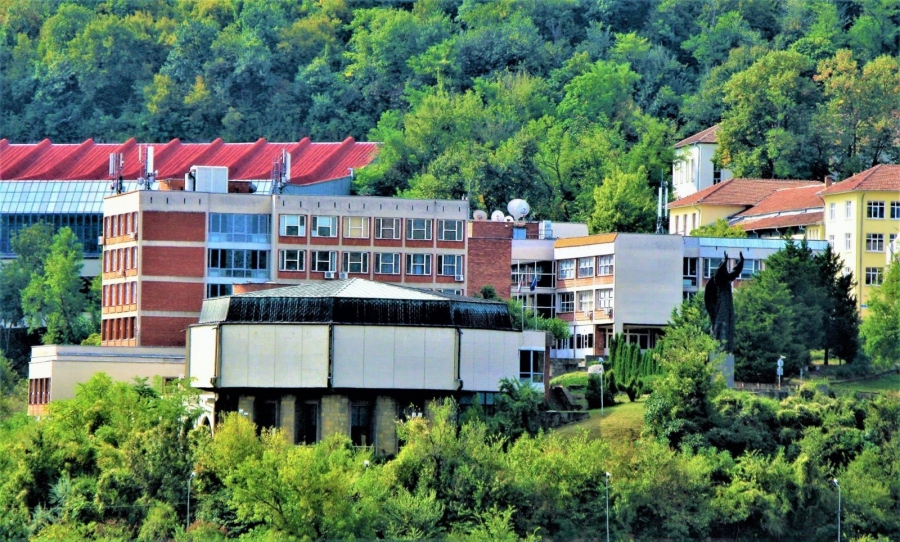 Великотърновският университет стартира приема на магистри 