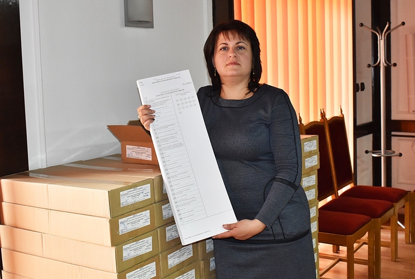 42 400 бюлетини доставиха в Община Горна Оряховица, машините ще дойдат в събота