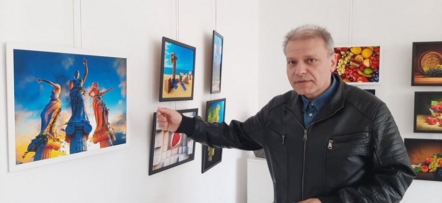 Георги Милев от Горна Оряховица представя първата си самостоятелна изложба