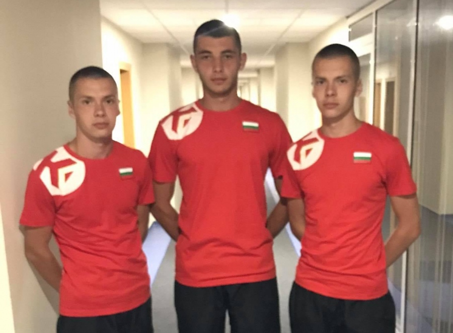 Трима състезатели на „Раховец” ще играят за България на Европейското по плажен хандбал