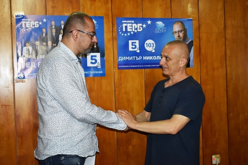 ПП ГЕРБ и Димитър Николов с жест към акробатичните клубове в Горна Оряховица