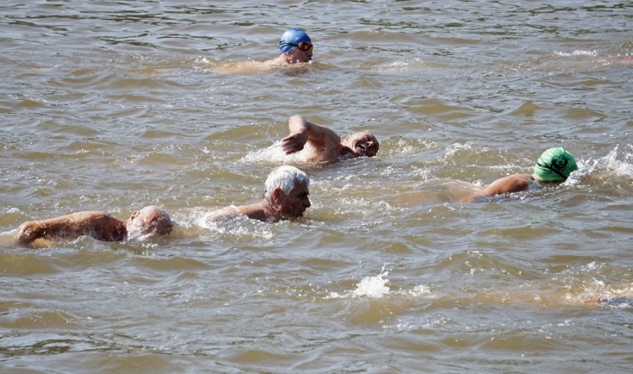 32-ма се включиха в VI плувен маратон в Лясковец