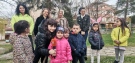 Пчеларите Иван Атанасчев и Мариян Явашев подариха медоносни дръвчета на ДГ „Здравец” и ги засадиха заедно с децата