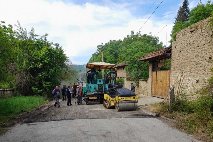 В Павликенско започна текущ ремонт на уличната мрежа