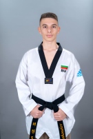 16-годишният Радослав Шабанаков прави своя школа по таекуондо в Горна Оряховица