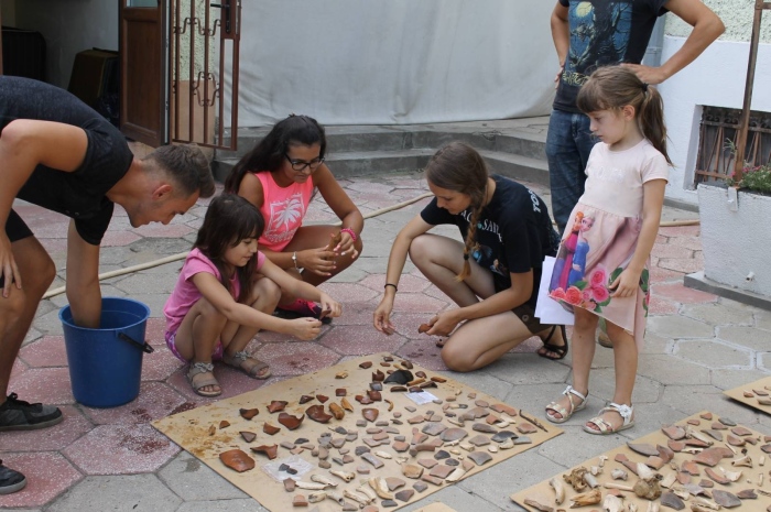 Музеят в Горна Оряховица кани доброволци за почистване на археологически находки