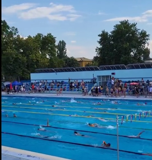 Четирима състезатели на ПК „Локомотив” направиха силно участие на Държавното по плуване