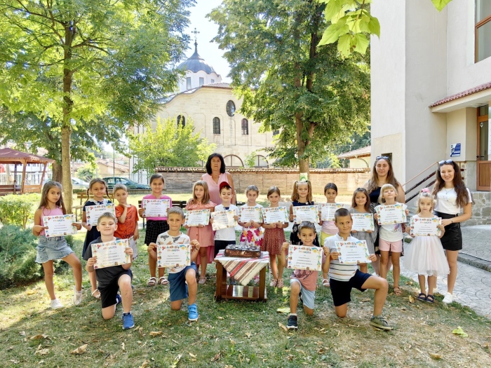 Приключи детската лятна занималня в Елена