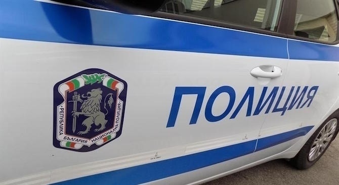 Захвърлено куфарче вдигна на крак полицията в Павликени