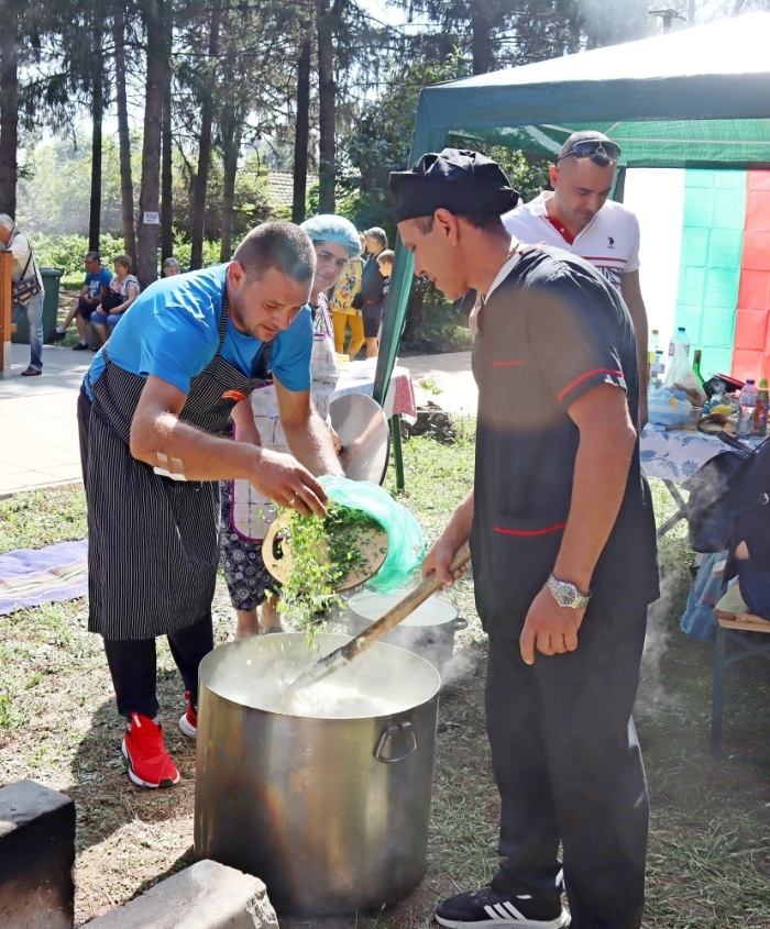 В Козаревец канят на кулинарен празник