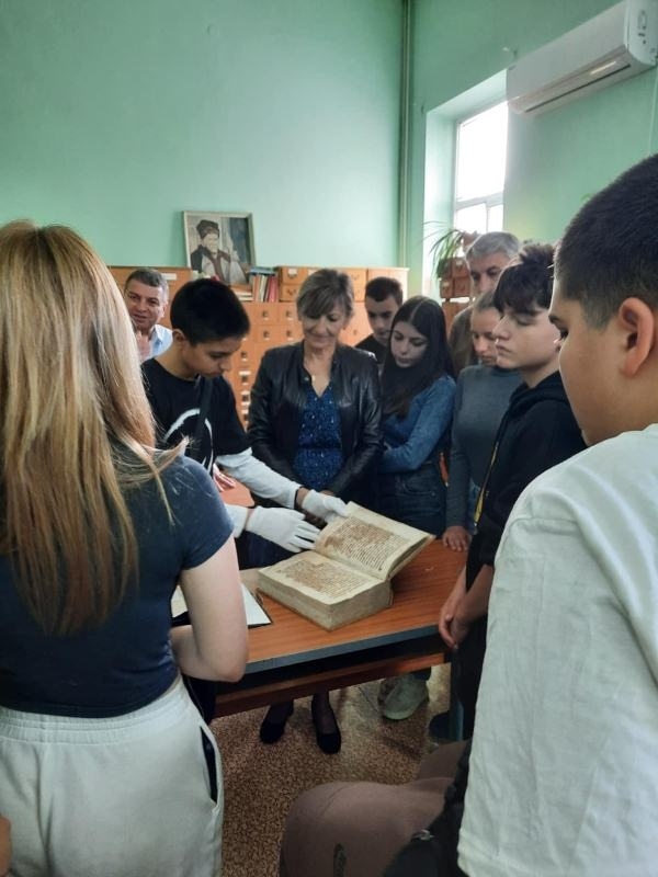 В Държавния архив във Велико Търново отбелязаха професионалния си празник