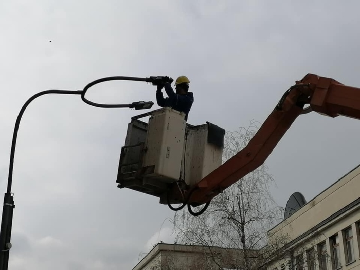 Общинско звено вече поддържа уличното осветление в Горнооряховско